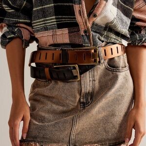 Free People Jona Leafher belt. Small/Medium